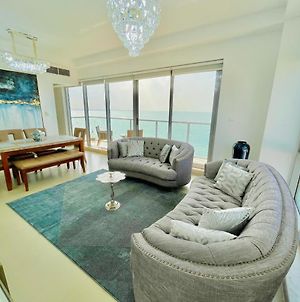 Luxurious 2 Bedroom Apartment - Amazing Seaviews Ρας Αλ Χαιμά Exterior photo
