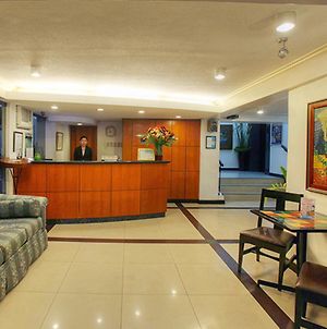 Fersal Hotel - Μανίλα Exterior photo