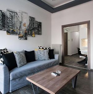 Renovated 2 Bedroom Apt In Larissis Railway Station And Metro Αθήνα Exterior photo