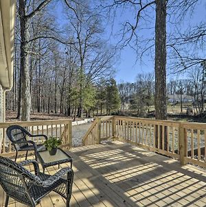 Stunning Greensboro Home With Deck And Pond View! Exterior photo