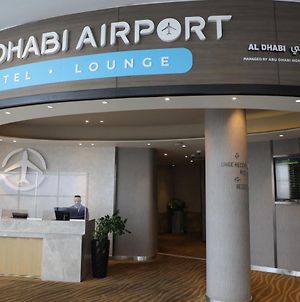 Abu Dhabi Airport Hotel T1 International Departures Αμπού Ντάμπι Exterior photo