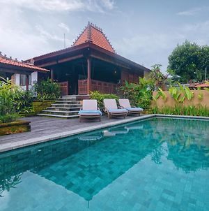 Villa Asrava Ubud Exterior photo