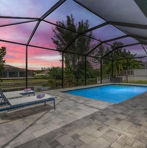 Brand New Luxury Villa With Water Views, Kayaks, & Bicycles - Villa Sierra - Roelens Vacations Κέιπ Κόραλ Exterior photo