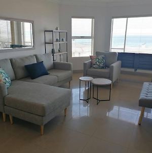 Modern 3-Bedroom Apartment With Ocean Views Hermanus Exterior photo