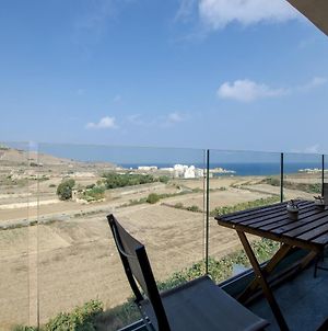 2 Bed Apartment W Distant Sea And Country Views Marsalforn Exterior photo