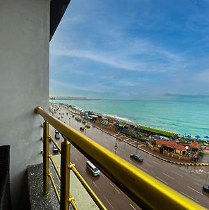 Stunning 3 Bed Apt Beach Front Panoramic View Alex Διαμέρισμα Αλεξάνδρεια Exterior photo