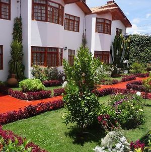 Hotel & Bungalows Villa Valencia Huaraz  Exterior photo