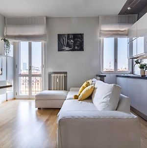 Altido Gorgeous Apt For 4 With Balcony And Milan Skylineview Διαμέρισμα Exterior photo