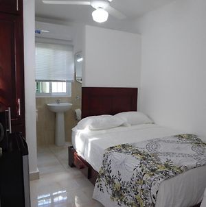 Bedroom With Kitchen And Laundry Near The Beach Πουέρτο Πλάτα Exterior photo