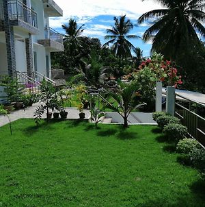 Marlene'S Hilltop Villa Cebu Exterior photo