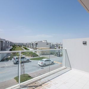 Brand New 3Br Townhouse In Dh2 - Fully Equipped Διαμέρισμα Ντουμπάι Exterior photo