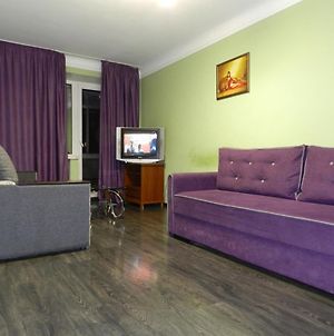 1-Room Apartment On Shkilna Street 13. Center Zaporizhia Exterior photo