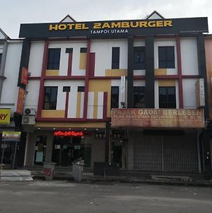 Hotel Zamburger Tampoi Utama Τζόχορ Μπάχρου Exterior photo