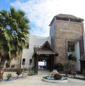 Porto Coral Hotel & Suites Mahahual Exterior photo
