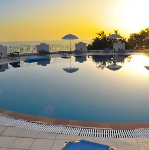 Holiday Apartments Maria With Pool - Agios Gordios Beach Exterior photo
