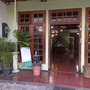 Sartika Hotel Prawirotaman Γιογκιακάρτα Exterior photo