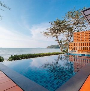 Koh Sirey Beachfront Pool Villa - 2 Bedrooms House Phuket Exterior photo