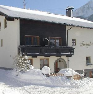 Appartements Bergheim Pettneu am Arlberg Exterior photo