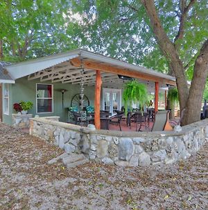 Creekside Cabins - The Hunter'S Lodge Wimberley Exterior photo