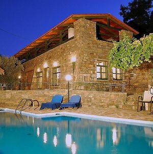 Holiday Home In Prina Near Agios Nikolaos Exterior photo
