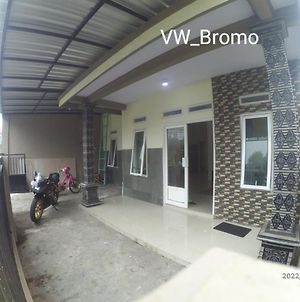 Wijayanti'S Villa Probolinggo Exterior photo