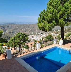 Lovely 2 Bed Apartment With Stunning Views & Pool Cómpeta Exterior photo