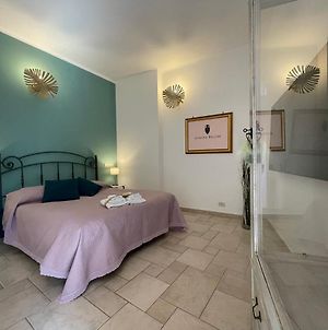 Dimora Bellini Apartment And Rooms Castellana Grotte Exterior photo