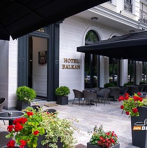 Hotel Balkan Μπιέλινα Exterior photo