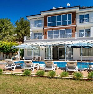 Large Villa With A Private Pool Göcek Exterior photo
