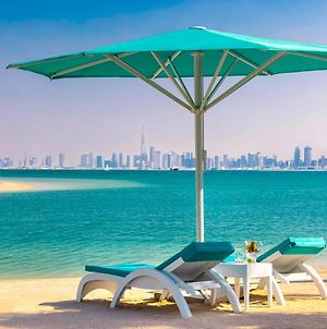 Anantara World Islands Dubai Resort Exterior photo