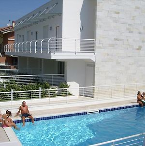 Cerrano Park Resort Pineto Exterior photo