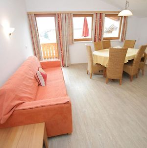 Spacious Apartment In Uderns Near Ski Area Exterior photo