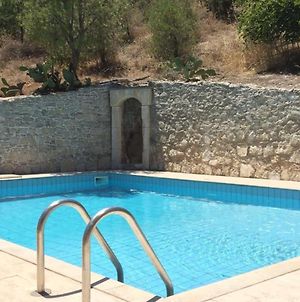 Luxurious Villa In Malades Crete With Swimming Pool Άγιος Σύλλας Exterior photo