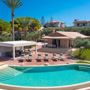 Villa Carvella - A Sublimely Relaxing Escape! Τσιλιβί Exterior photo