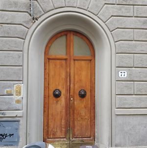 Amalia Suites - Via San Zanobi Φλωρεντία Exterior photo