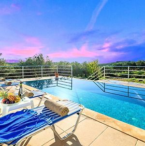 Cretan Breeze Villa Heated Pool Δράμια Exterior photo