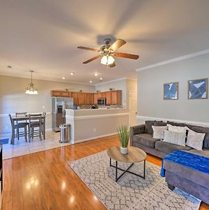 Charming Greensboro Townhouse With Back Patio! Βίλα Exterior photo