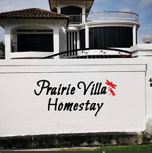 Prairie Villa Homestay Lumut Exterior photo