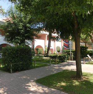 Villaggio Ginepri Μπιμπιόνε Exterior photo