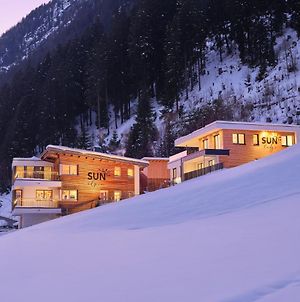 Sun Alpin Διαμέρισμα Ισγκλ Exterior photo