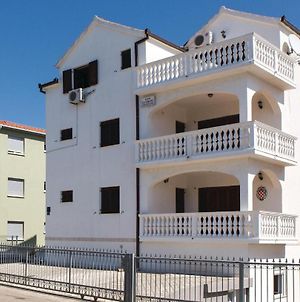 Studio Apartment In Okrug Gornji Τρογκίρ Exterior photo