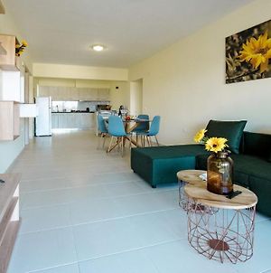 Eden Sunflower - Luxurious Apartment With Sea View Rhodes City Exterior photo