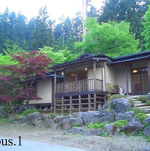 Villa Shikitei Fujiyoshida Exterior photo