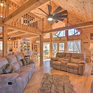 Eager Beaver Lodge With Deck, Hot Tub And Fire Pit! Mineral Bluff Exterior photo