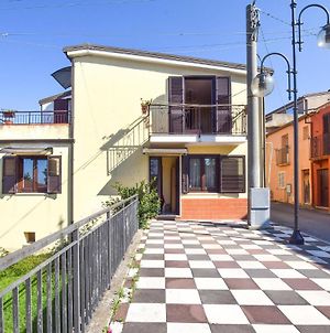 Awesome Apartment In Ricadi With Wifi And 1 Bedrooms Exterior photo