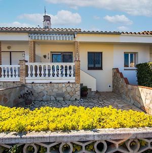 Delightul Holiday Home In St Pere Pescador With Terrace Sant Pere Pescador Exterior photo