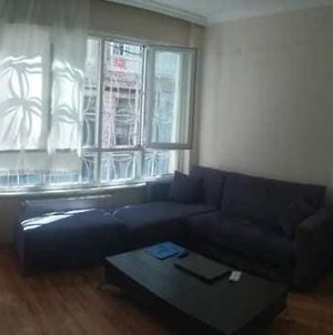 Beautiful Flat In The Center Of Kadikoy Διαμέρισμα Κωνσταντινούπολη Exterior photo