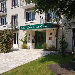 Hotel Saint Cyr La Ferté-Saint-Cyr Exterior photo