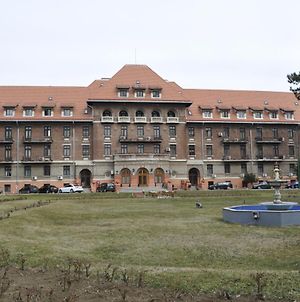 Hotel Triumf Βουκουρέστι Exterior photo