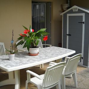 Grand Appartement En Residence Βαντόμ Exterior photo